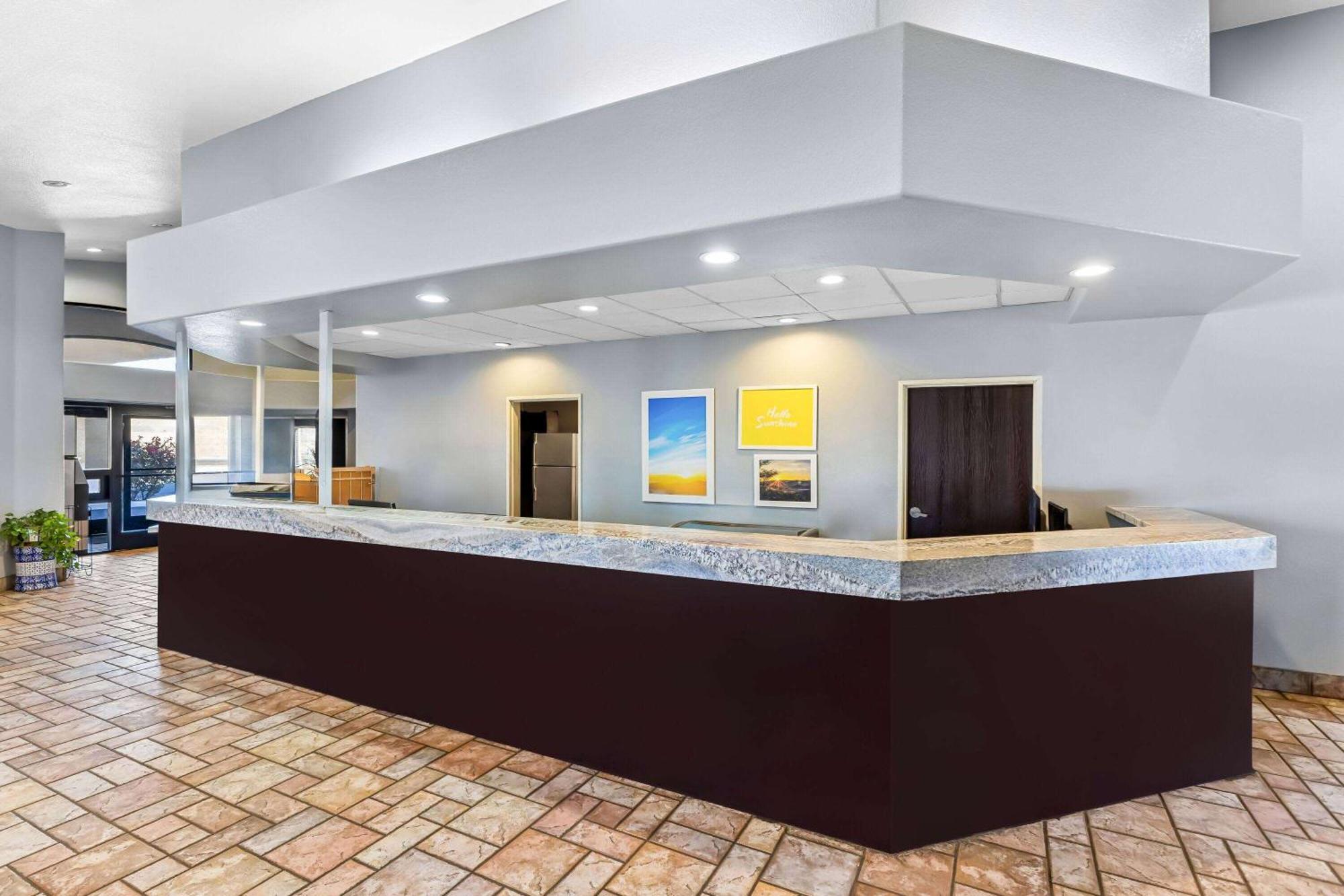Days Inn By Wyndham Buckeye Exterior photo